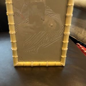 2 companion light gold metal frames